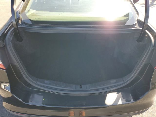 Used 2015 Ford Fusion SE FWD image 8