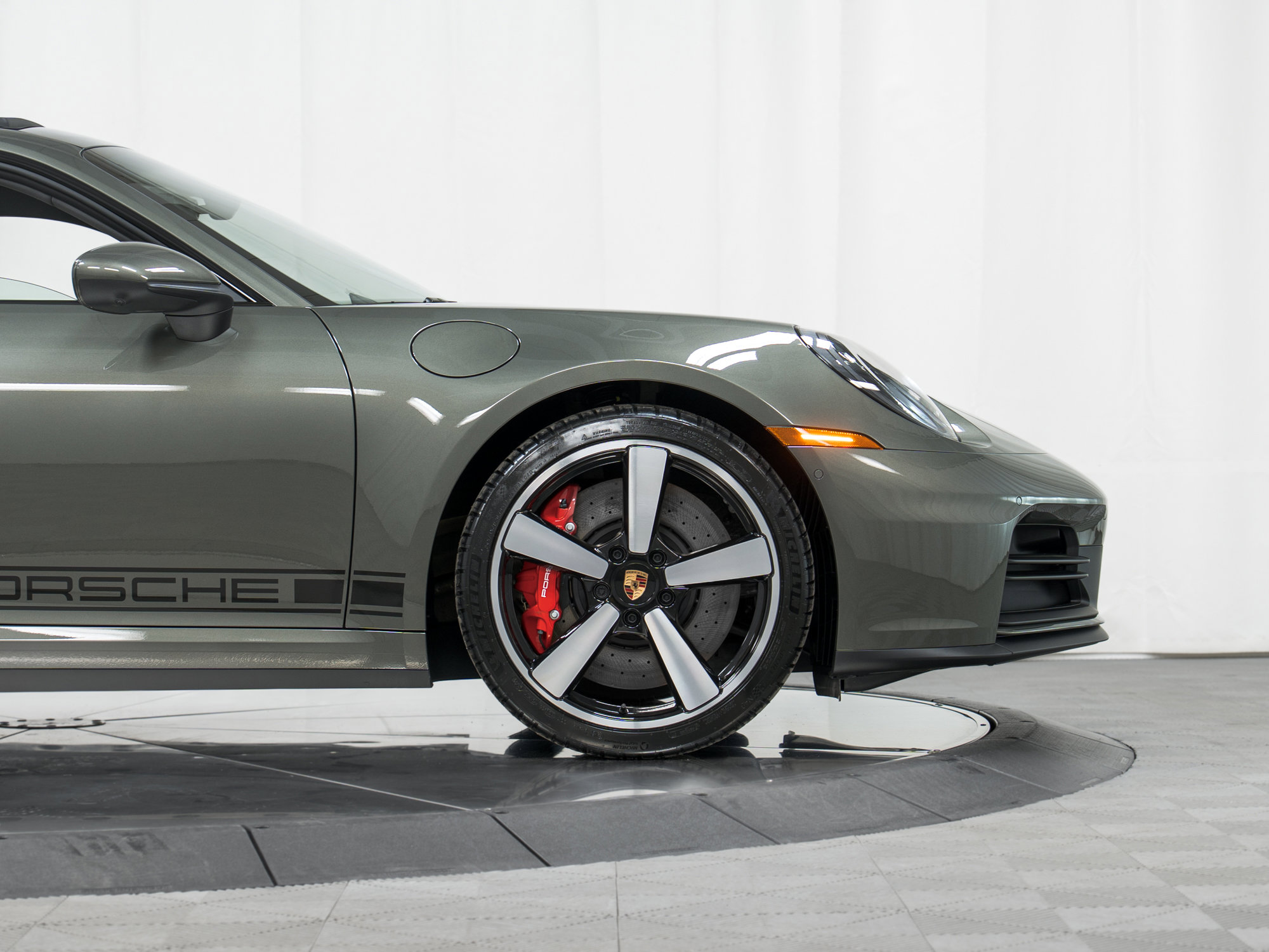 New 2026 Porsche 911 Carrera 4S image 11