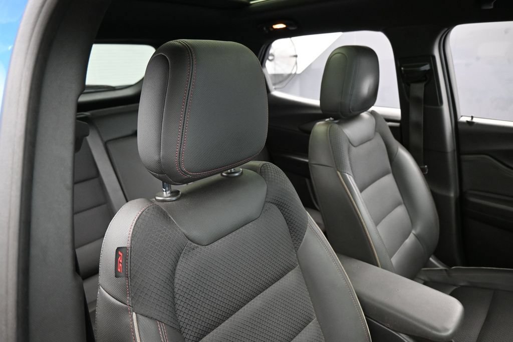 Used 2023 Chevrolet TrailBlazer RS w/ Sun and Liftgate Package FWD image 42