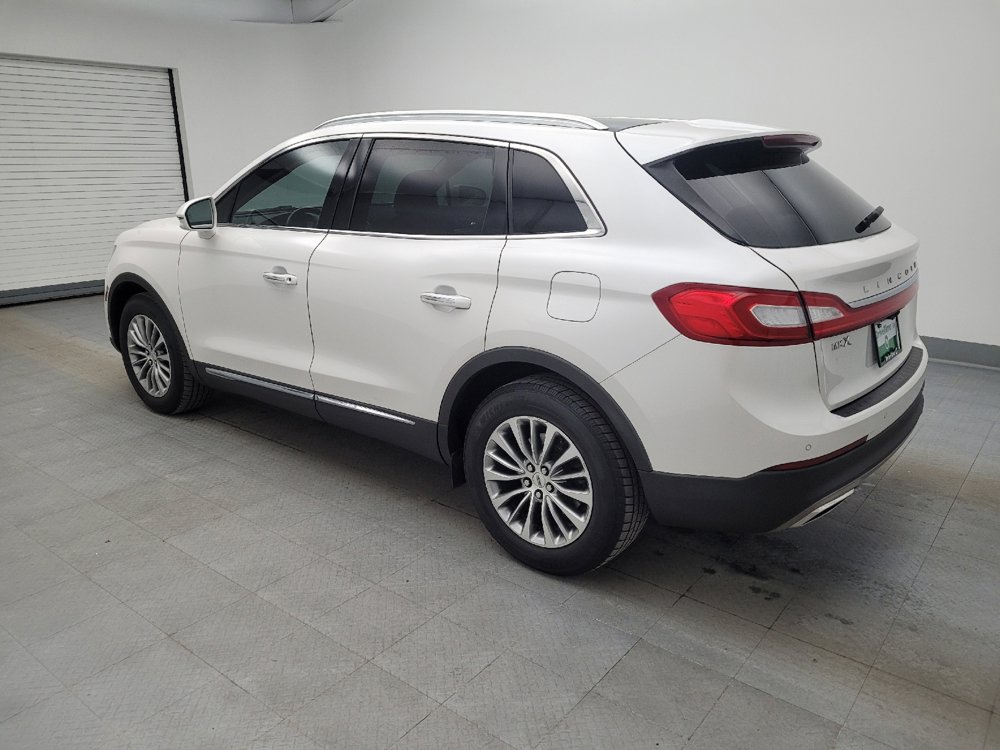 Used 2016 Lincoln MKX Select w/ Select Plus Package FWD image 3