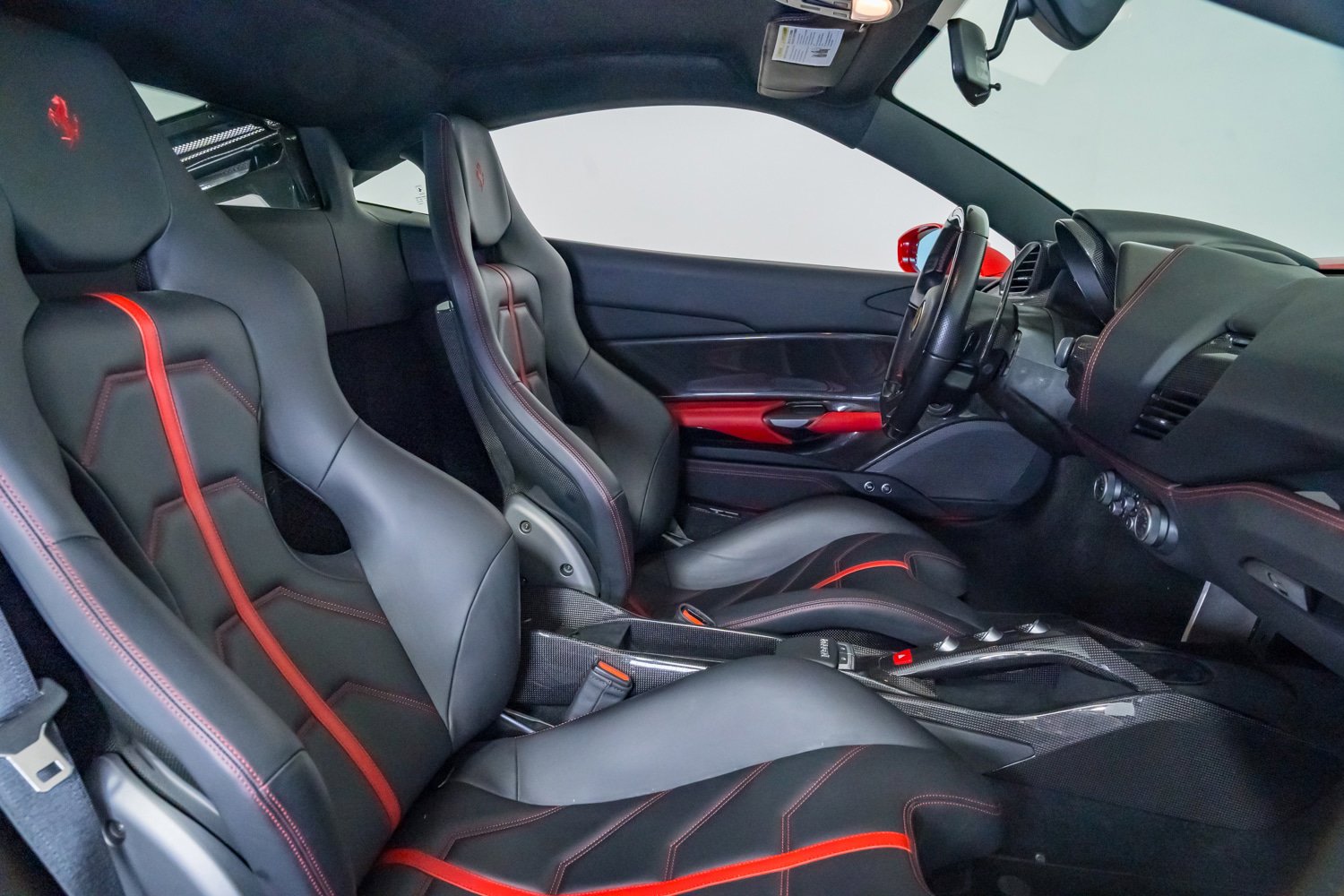 Used 2018 Ferrari 488 GTB RWD image 26