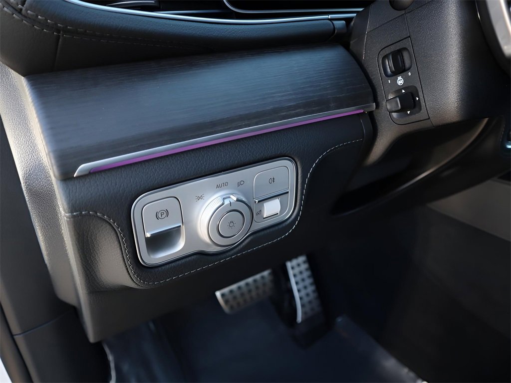 New 2026 Mercedes-Benz GLS 450 4MATIC image 36
