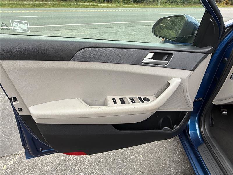 Used 2017 Hyundai Sonata SE image 10