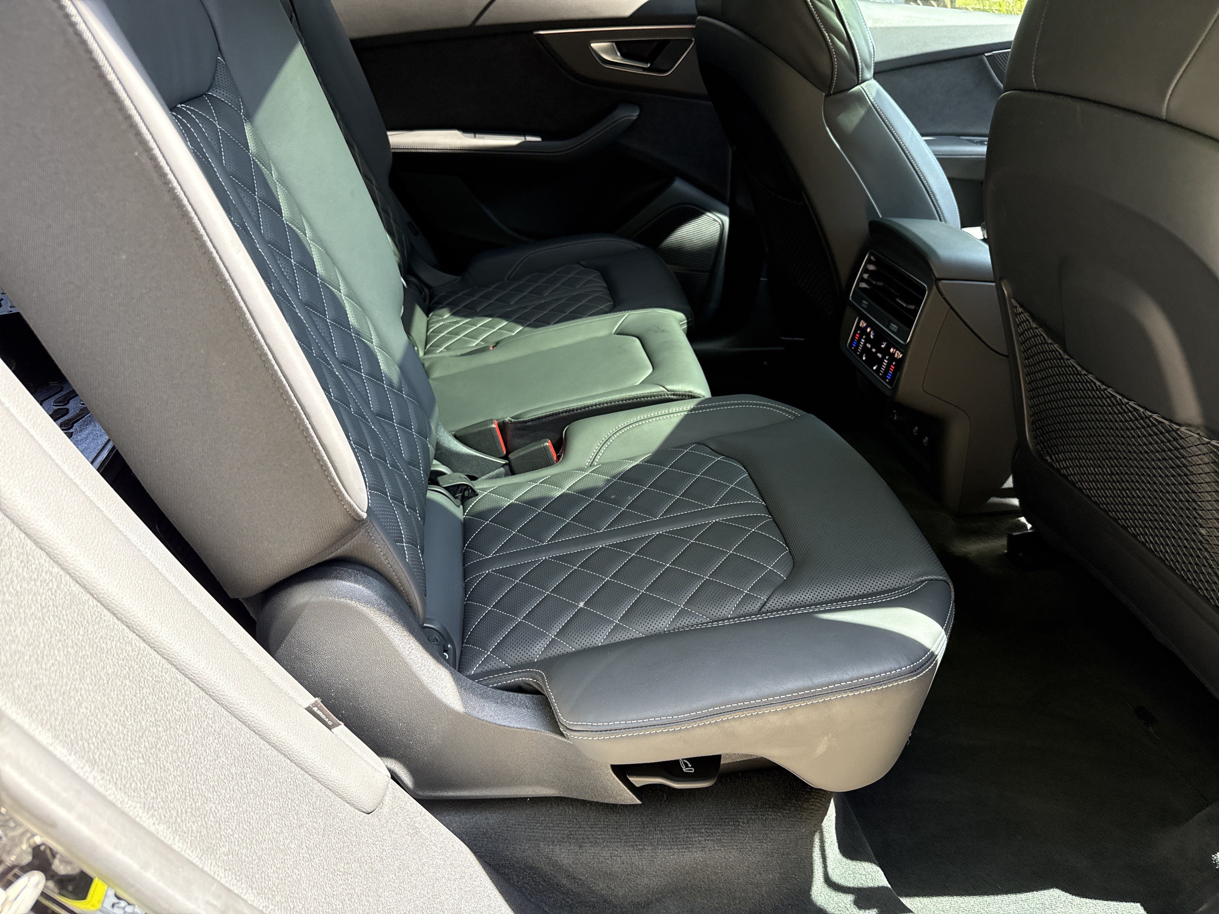Used 2024 Audi SQ8 Prestige AWD/4WD image 15