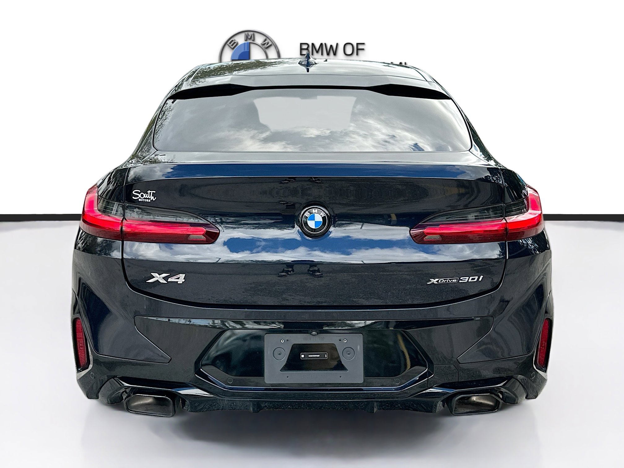 Certified 2024 BMW X4 xDrive30i w/ Premium Package image 6