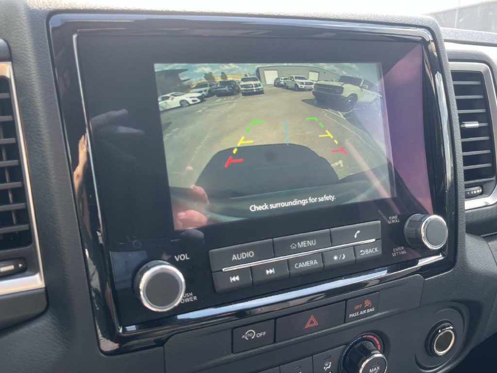 Used 2023 Nissan Frontier SV w/ Technology Package RWD image 41