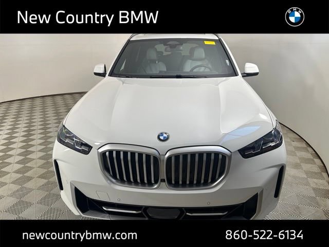 Used 2024 BMW X5 xDrive40i AWD/4WD image 2