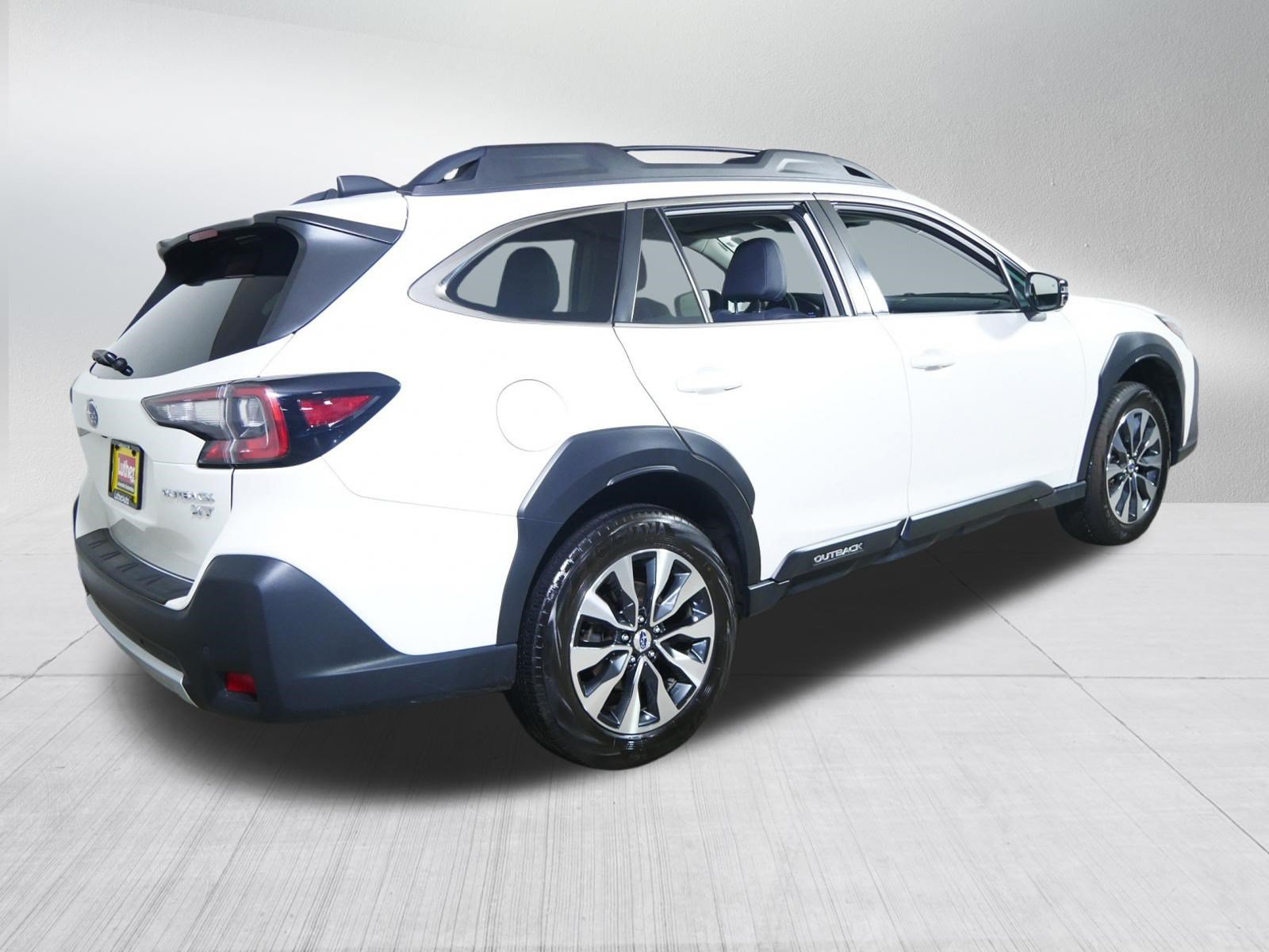 Used 2023 Subaru Outback Limited XT AWD/4WD image 7