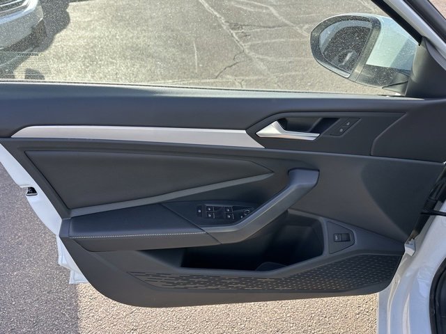 Certified 2025 Volkswagen Jetta S image 10