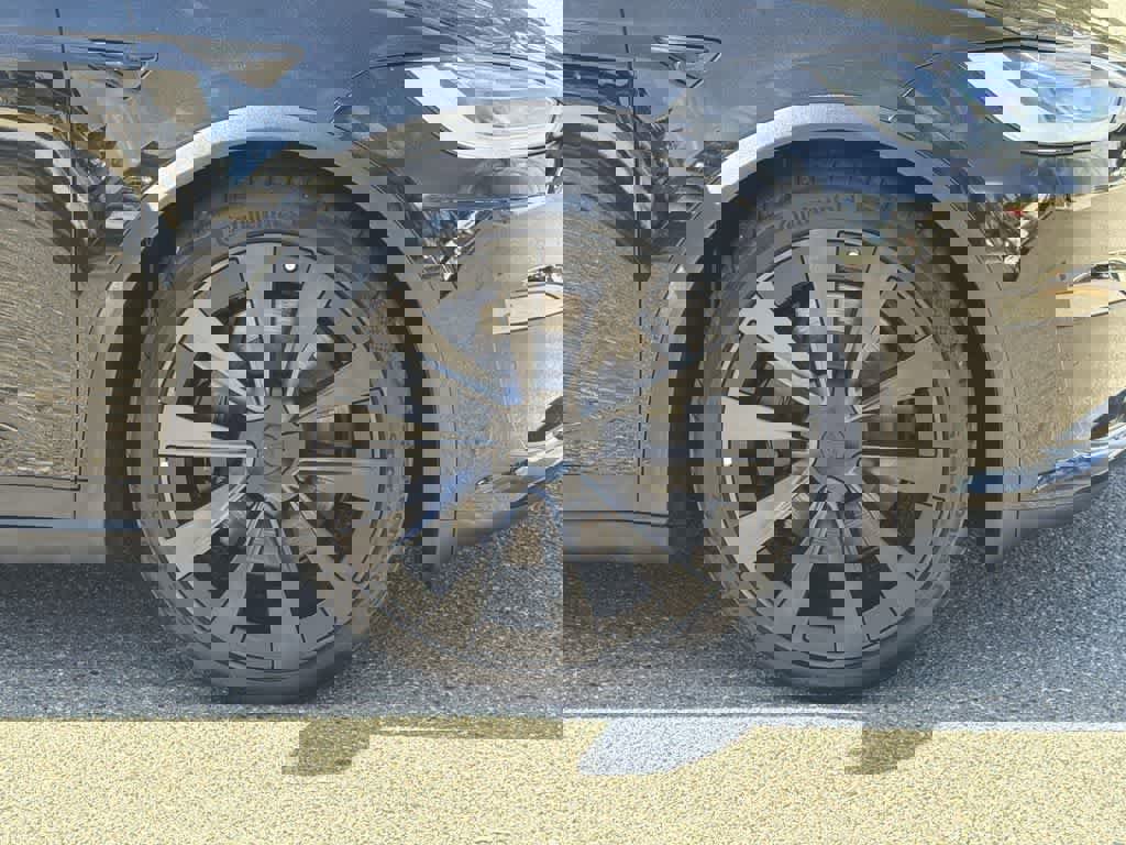 Used 2022 Tesla Model X Plaid image 41