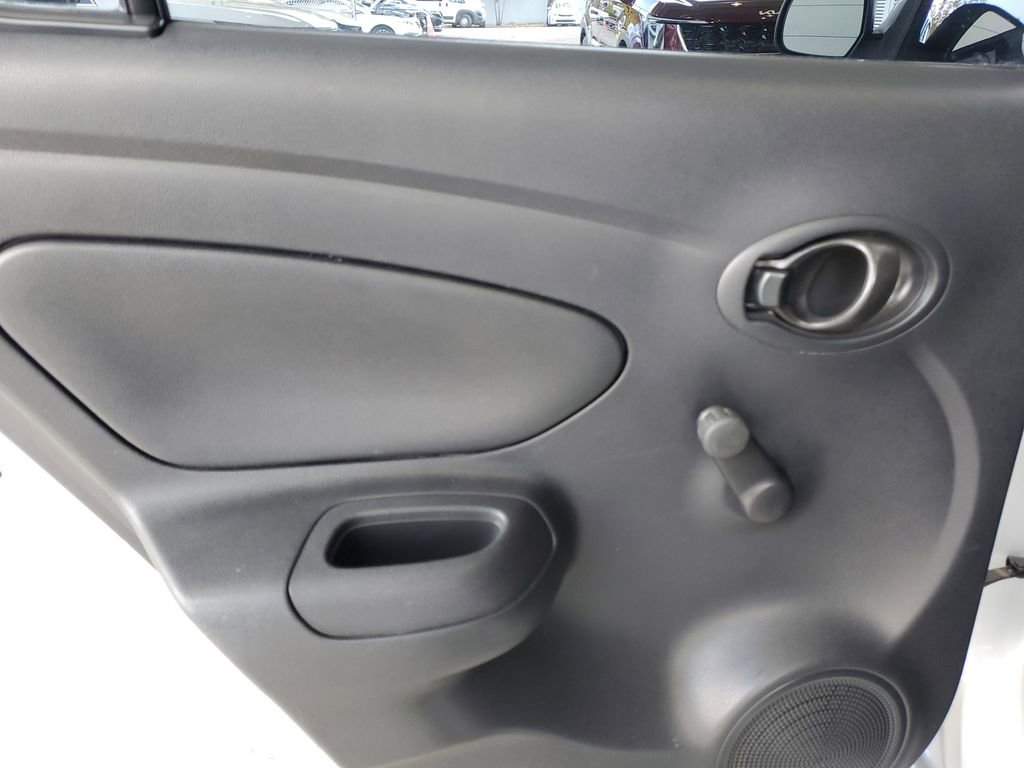 Used 2015 Nissan Versa S image 15