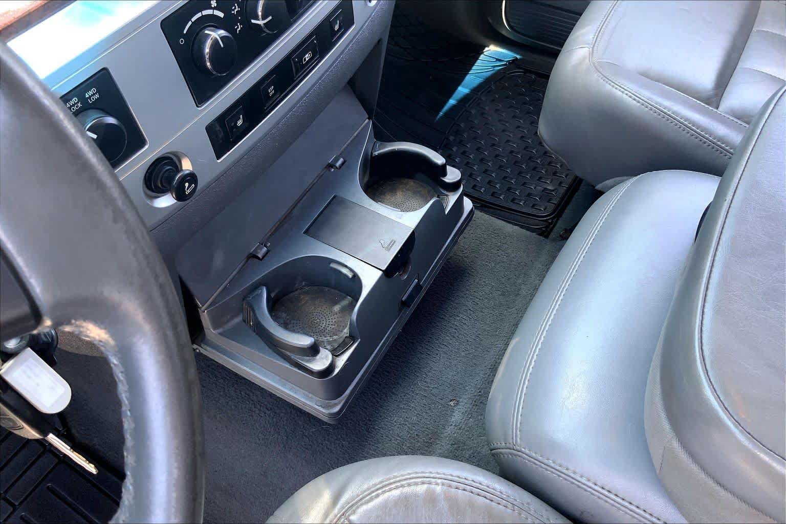 Used 2008 Dodge Ram 1500 Truck Laramie AWD/4WD image 16