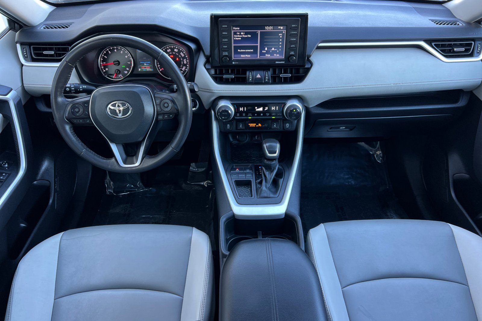 Certified 2022 Toyota RAV4 XLE Premium image 13