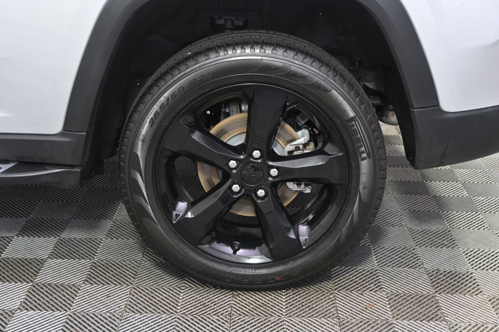 Used 2025 Jeep Grand Cherokee Limited w/ Black Appearance Package AWD/4WD image 20