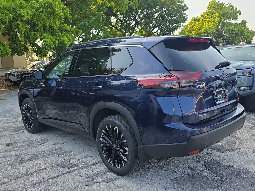 New 2026 Nissan Rogue Dark Armor FWD image 6