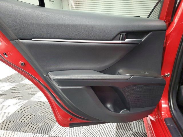 Used 2022 Toyota Camry XSE image 16