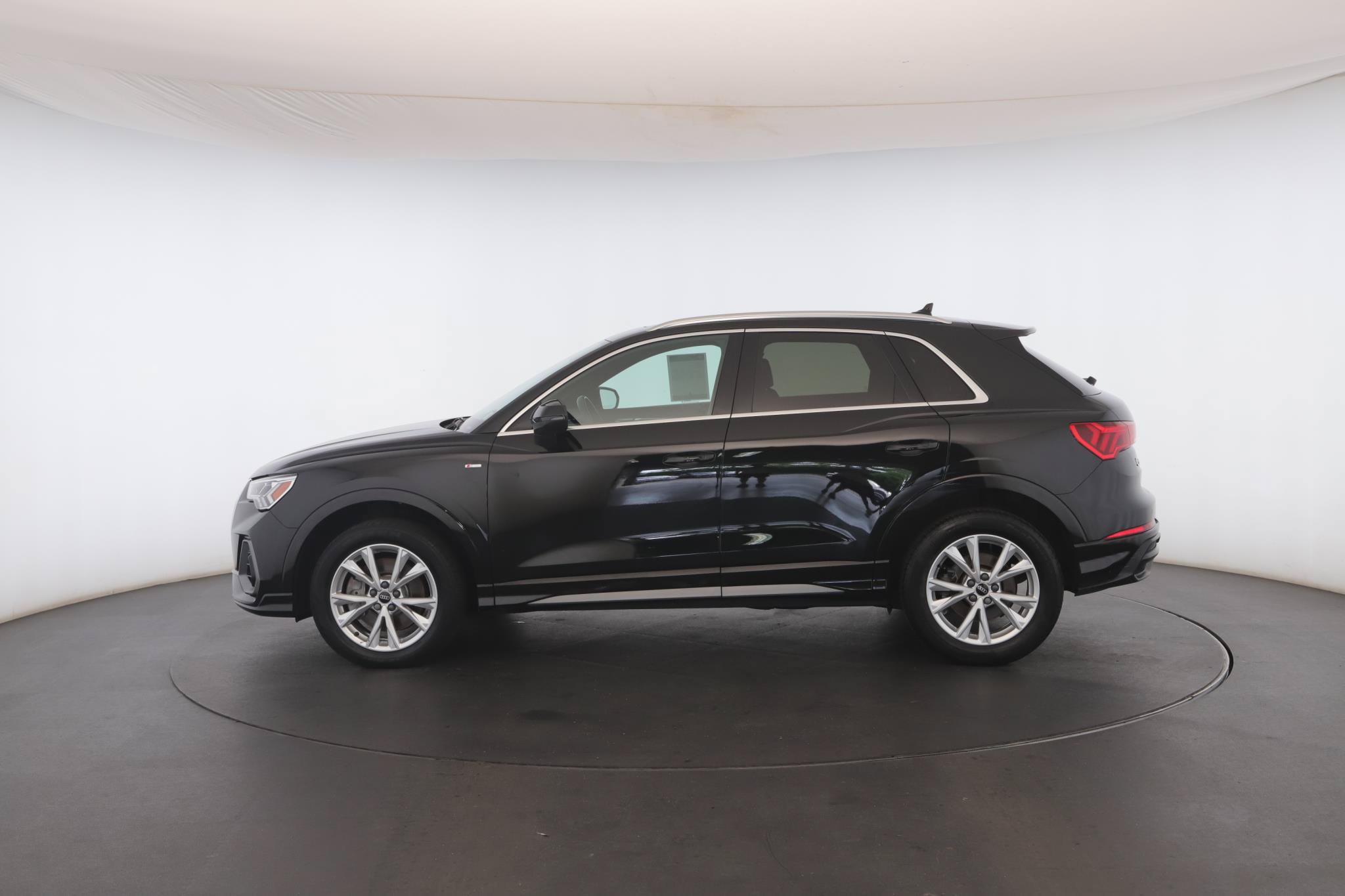 Used 2022 Audi Q3 2.0T Premium Plus w/ Premium Plus Package AWD/4WD image 20