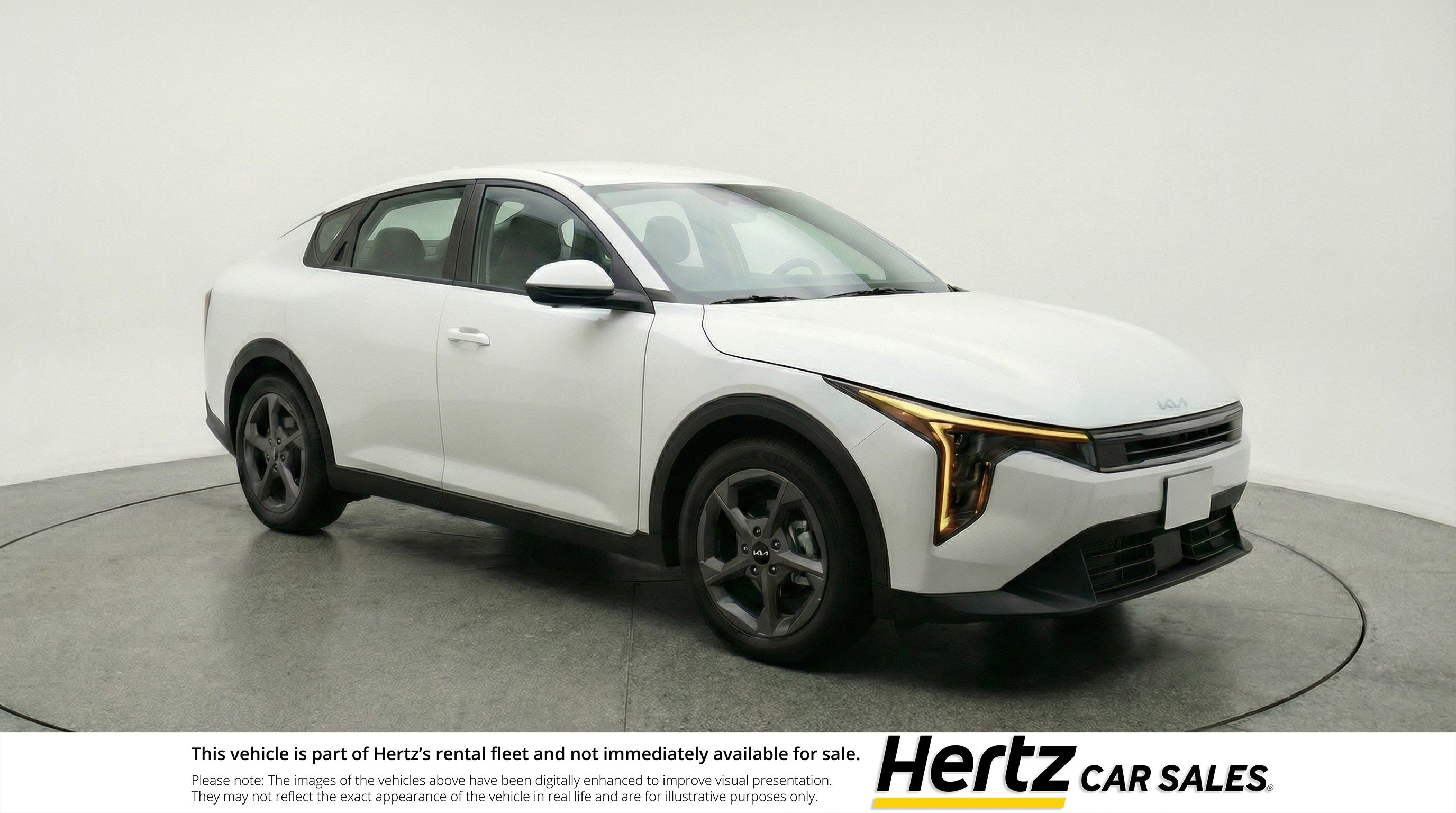 Used 2025 Kia K4 LXS FWD image 1