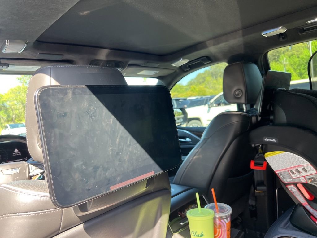 Used 2021 Cadillac Escalade Sport Platinum image 3