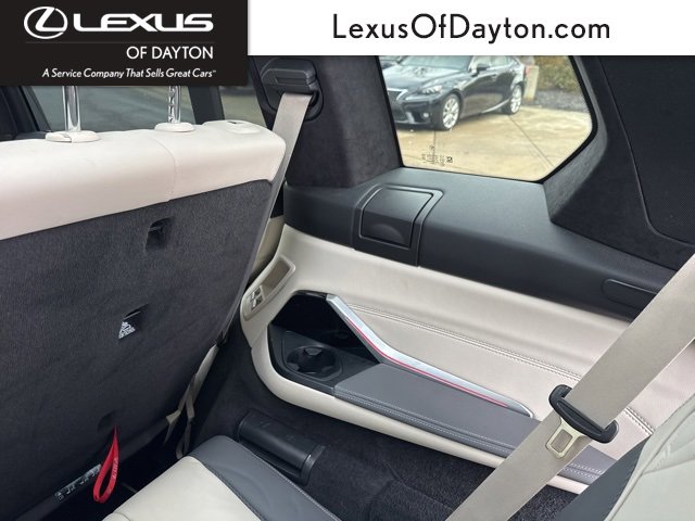 Used 2023 BMW X7 M60i w/ Executive Package image 47