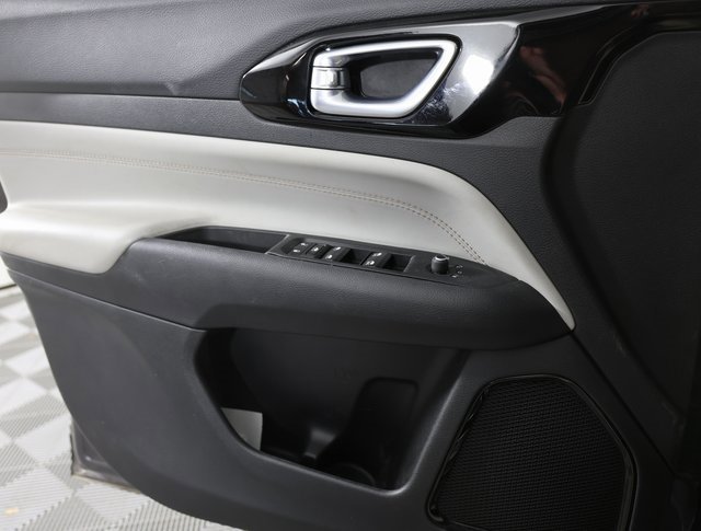 Used 2024 Jeep Compass Limited image 21