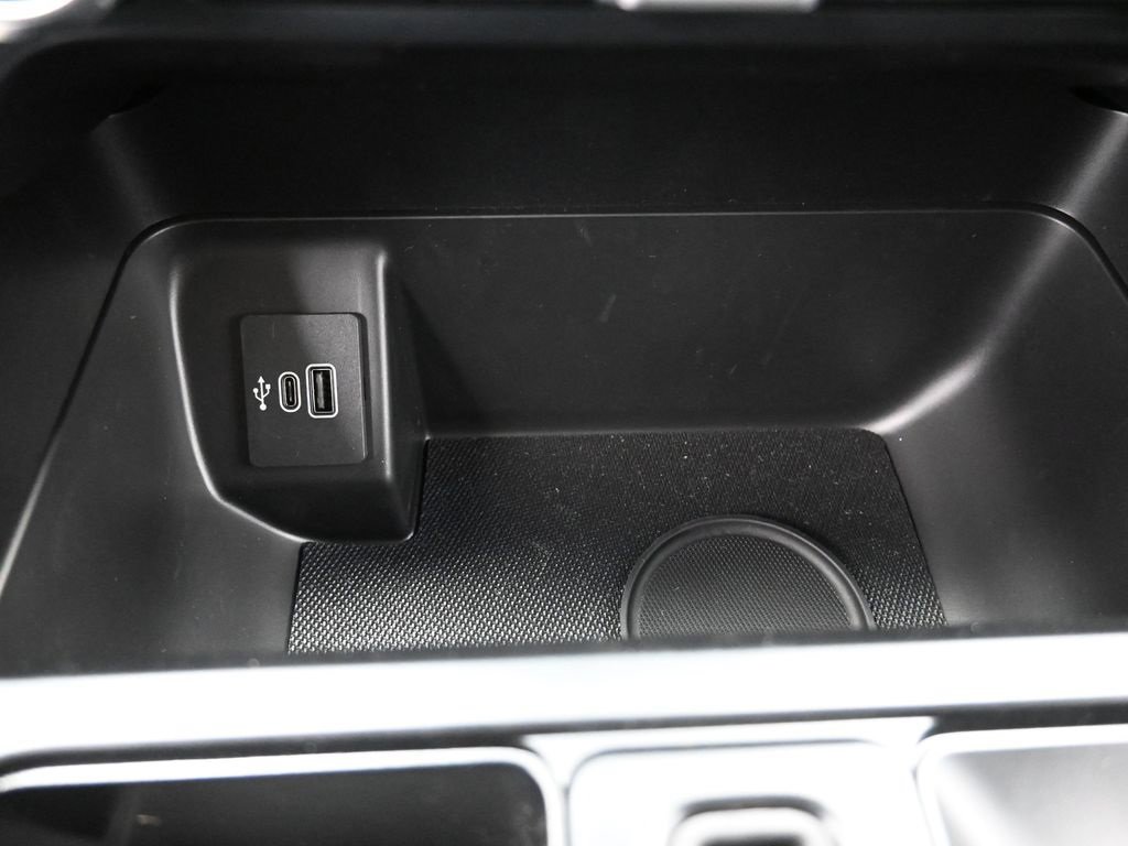 New 2025 Ford F150 XLT w/ Equipment Group 302A MID image 29