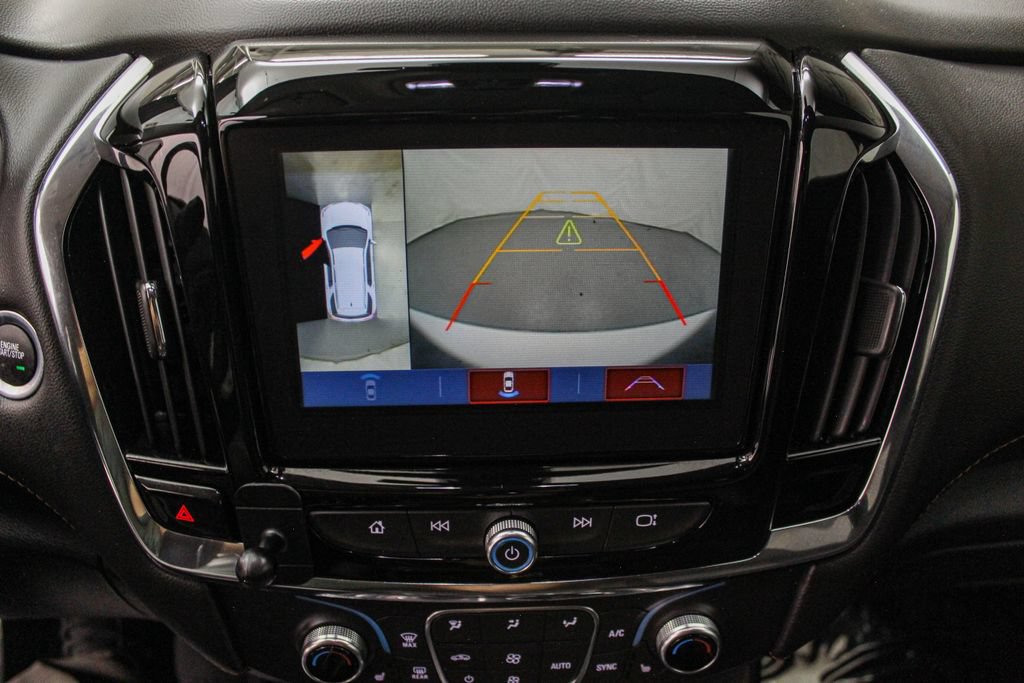 Used 2019 Chevrolet Traverse LT w/ LT Premium Package AWD/4WD image 31