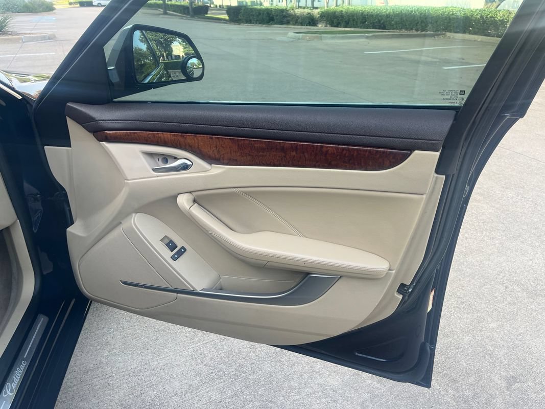 Used 2008 Cadillac CTS 3.6 w/ Luxury Level Two Package RWD image 18