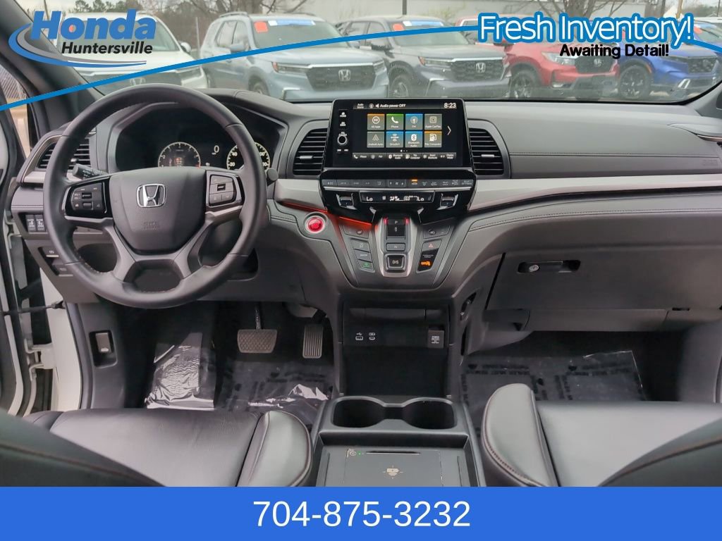 Used 2025 Honda Odyssey Sport-L image 16