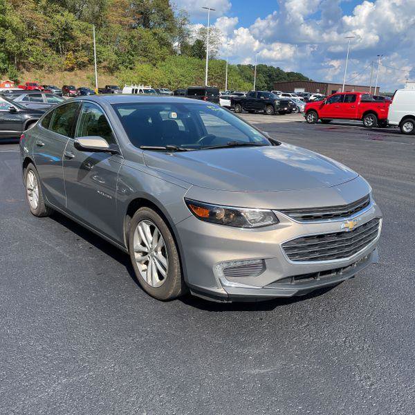 Used 2018 Chevrolet Malibu LT FWD image 7