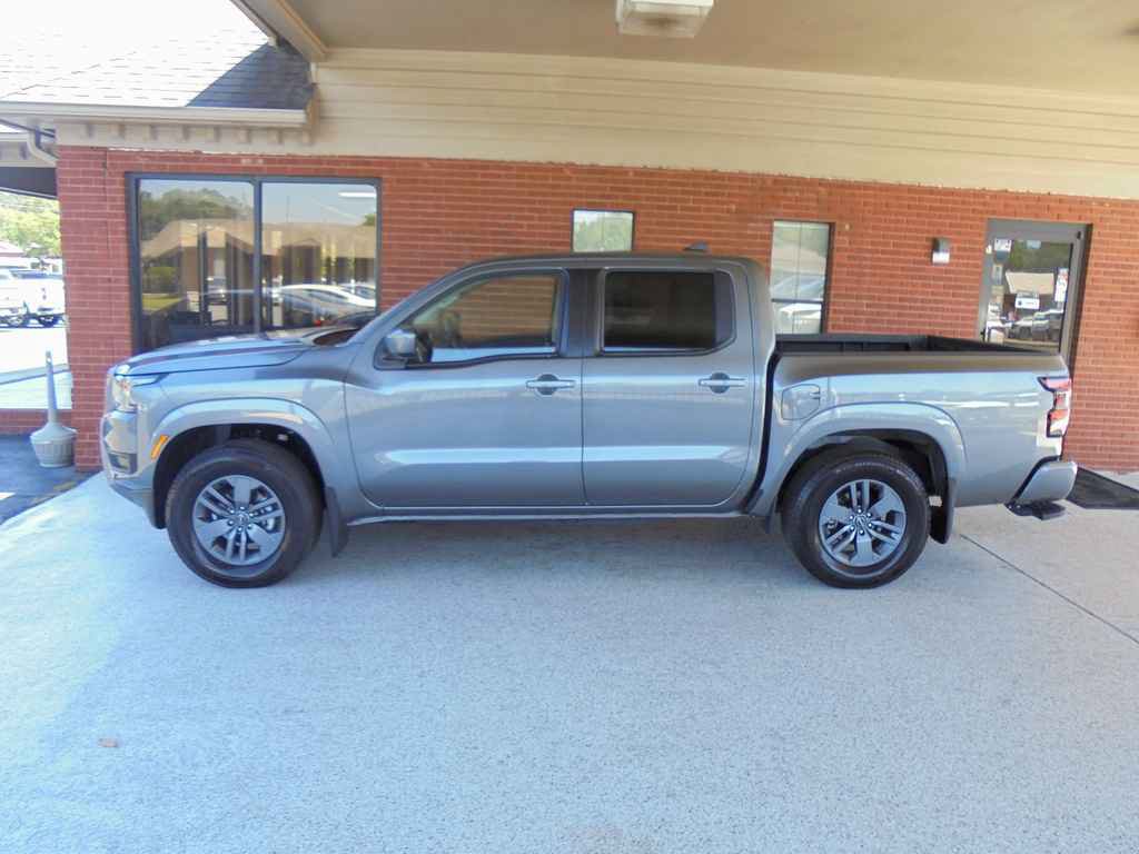 Used 2025 Nissan Frontier SV RWD image 1