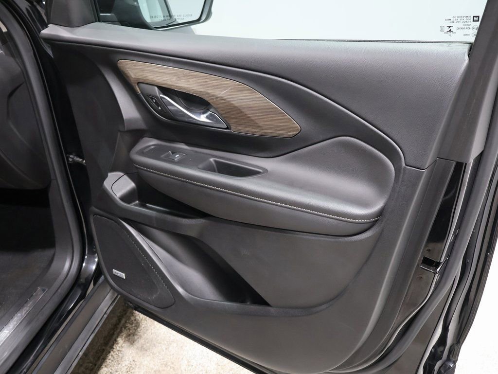 Used 2022 GMC Terrain Denali w/ Black Diamond Edition image 24