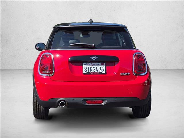 Used 2021 MINI Cooper 2-Door Hardtop FWD image 7