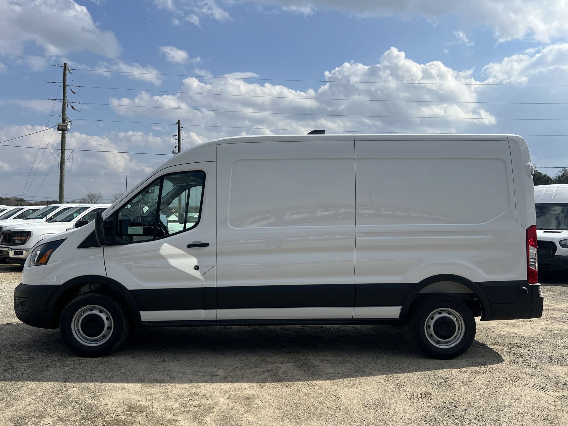 New 2026 Ford Transit 250 148 Medium Roof w/ HVAC Trade Package RWD image 22