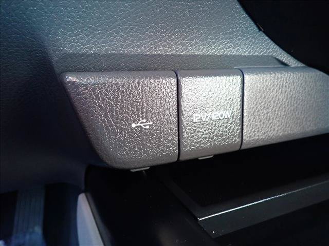 Used 2020 Toyota Camry SE FWD image 17