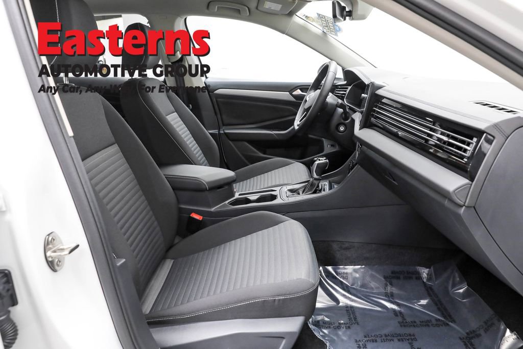 Used 2025 Volkswagen Jetta S image 23