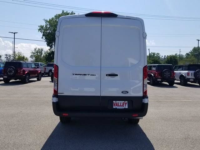 New 2026 Ford Transit 250 148 Medium Roof w/ Load Area Protection Package RWD image 4