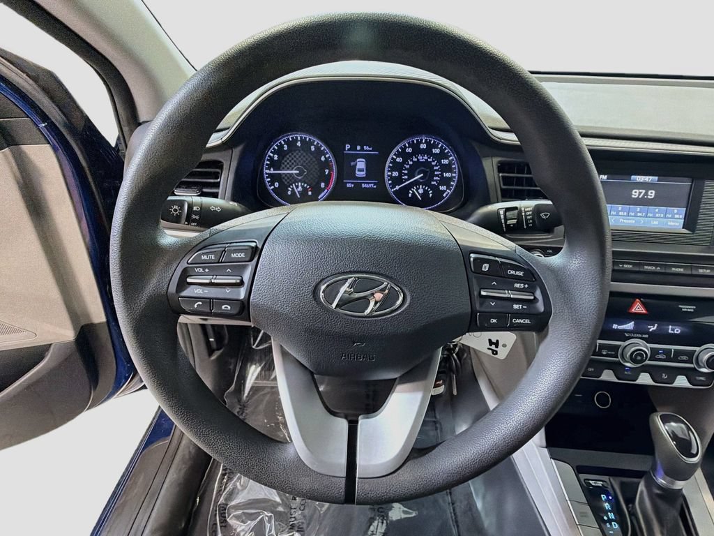 Used 2020 Hyundai Elantra SE FWD image 13