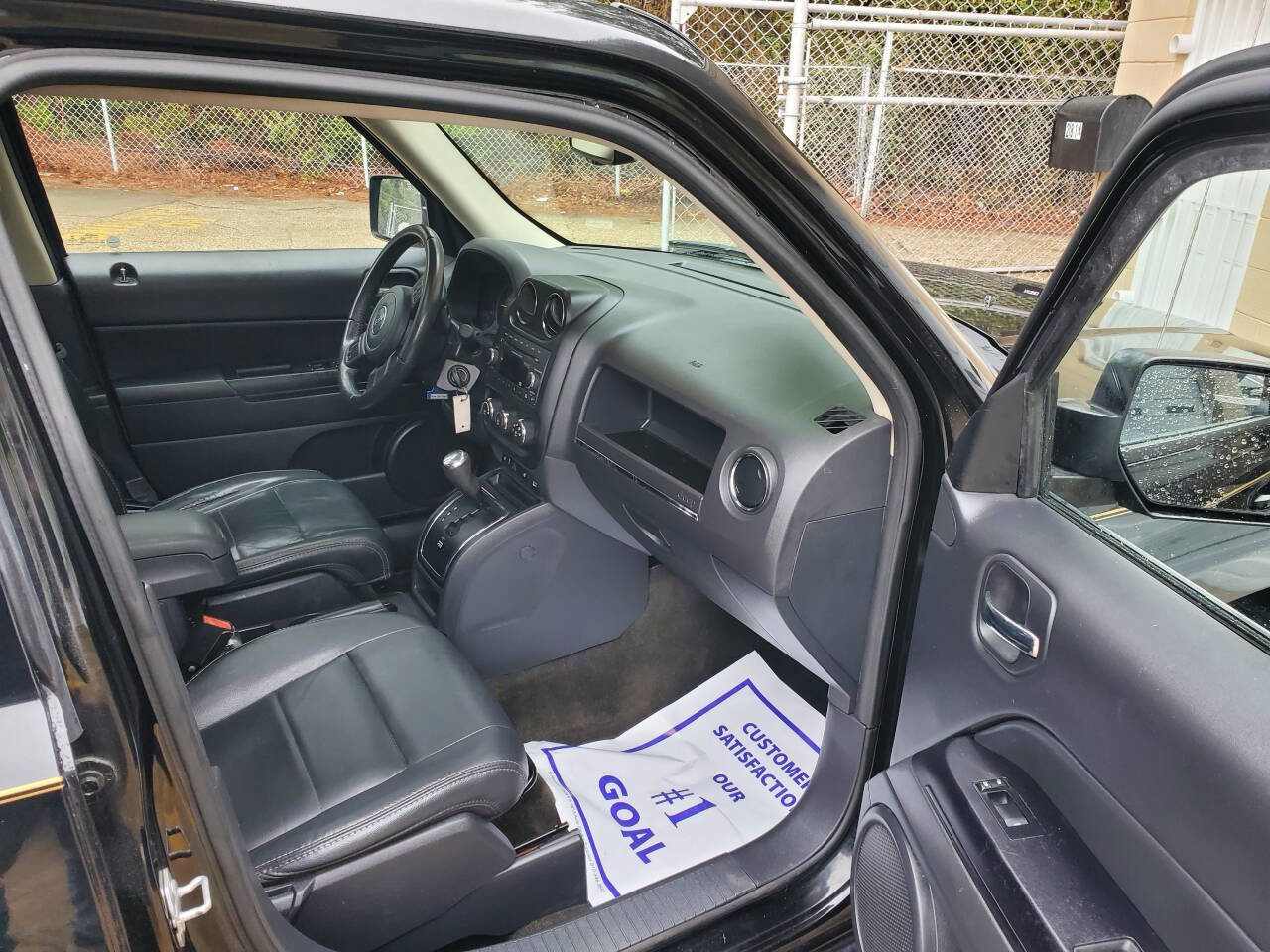 Used 2016 Jeep Patriot High Altitude AWD/4WD image 7