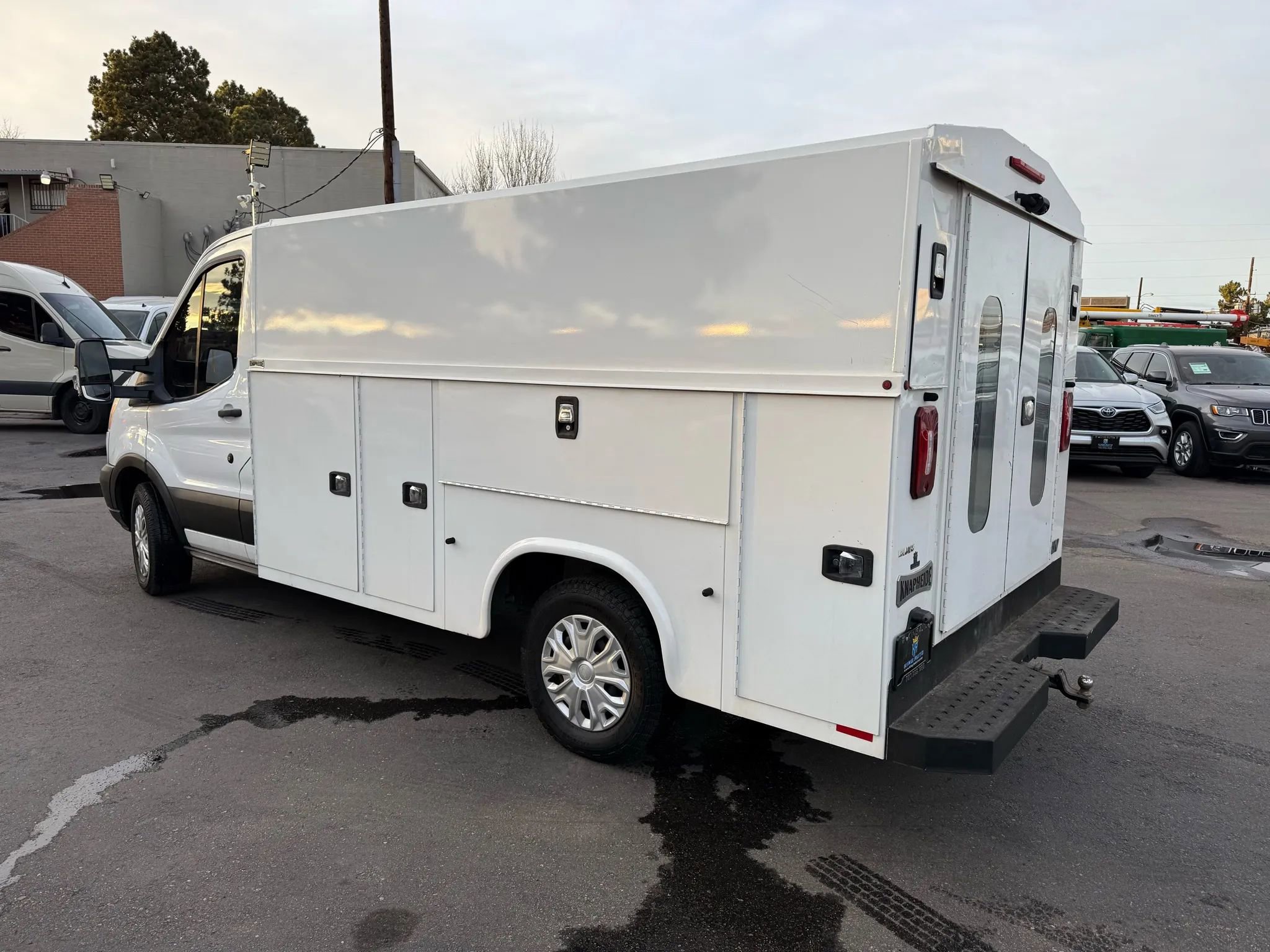 Used 2019 Ford Transit 350 138 w/ Interior Upgrade Package image 3