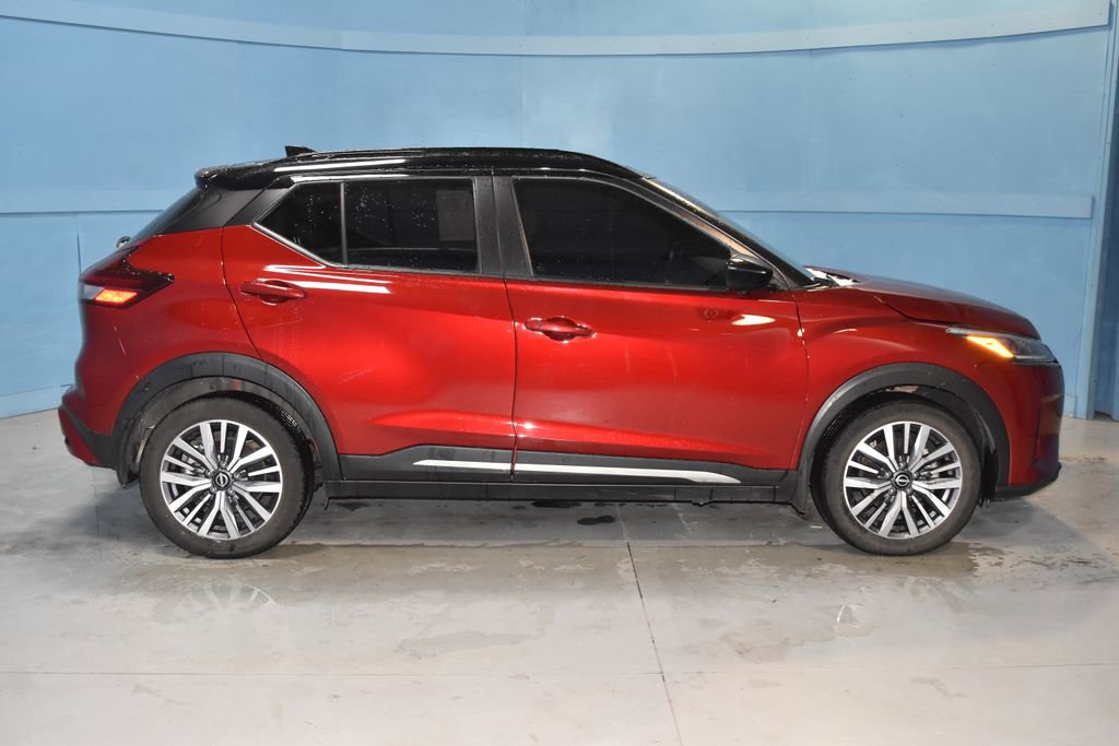 Certified 2023 Nissan Kicks SR w/ SR Premium Package image 18