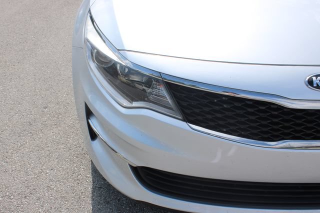 Used 2018 Kia Optima LX FWD image 37