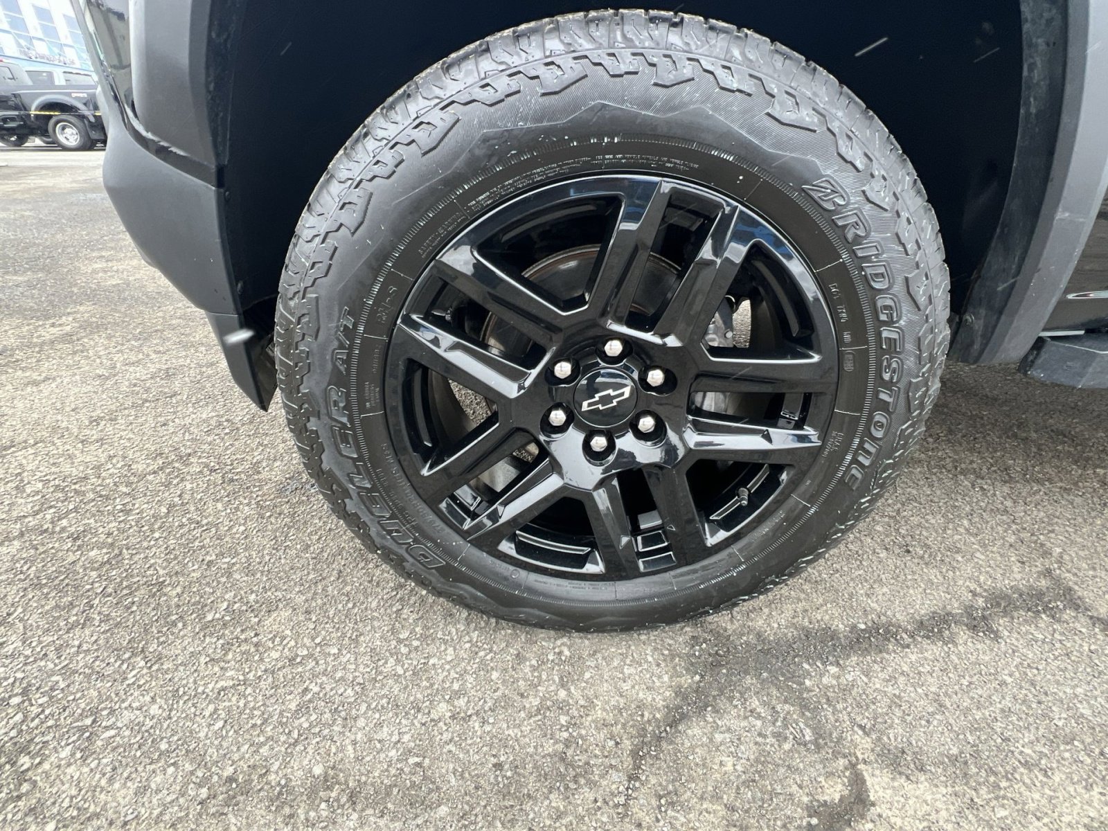 Used 2024 Chevrolet Colorado Trail Boss w/ Technology Package image 12