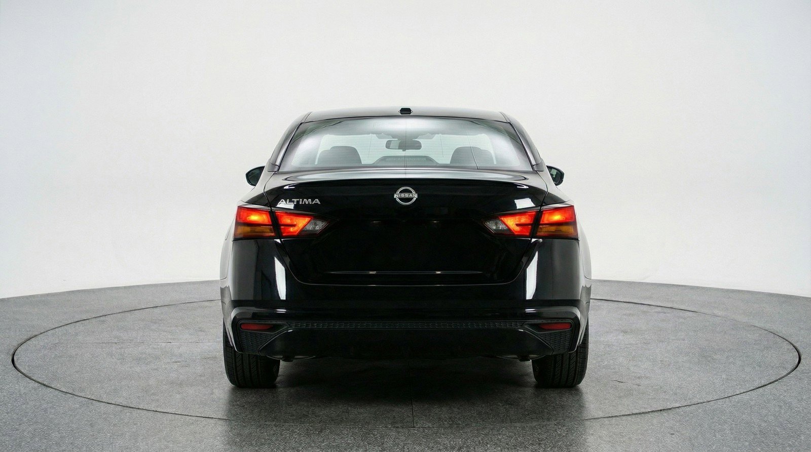 Used 2025 Nissan Altima 2.5 SV image 7