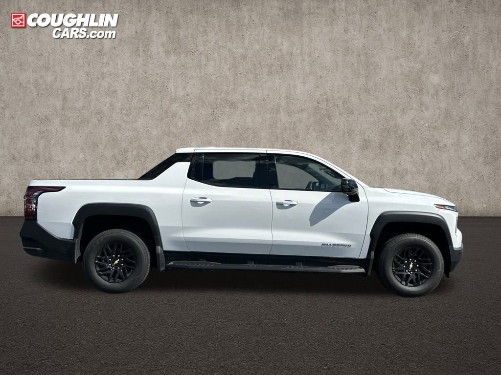 New 2025 Chevrolet Silverado EV LT image 8