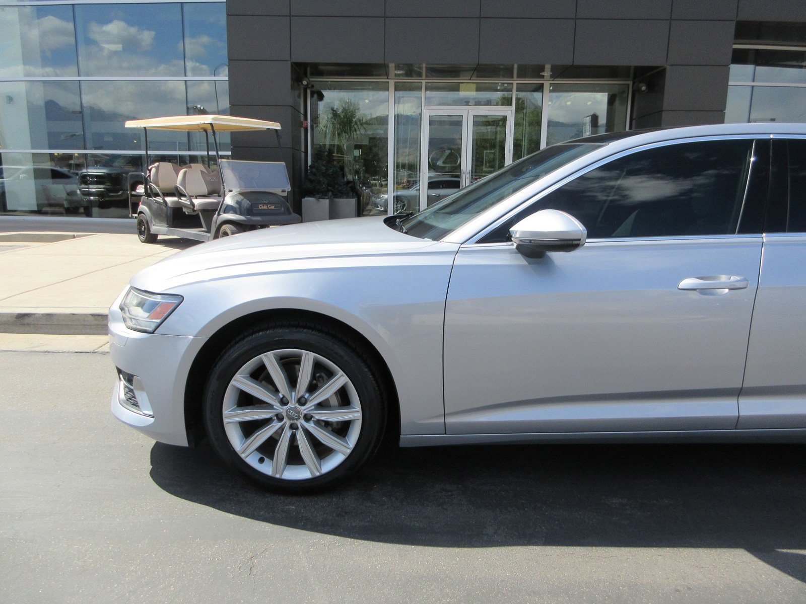 Used 2019 Audi A6 2.0T Premium w/ Convenience Package image 2