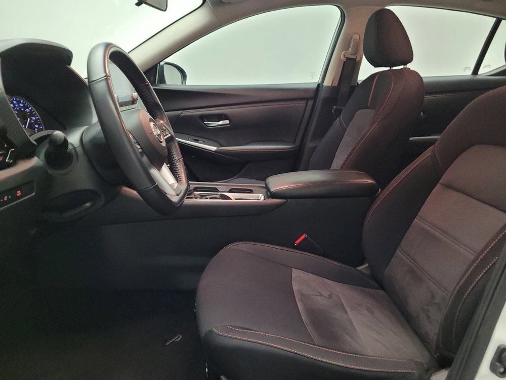 Used 2024 Nissan Sentra SR FWD image 17
