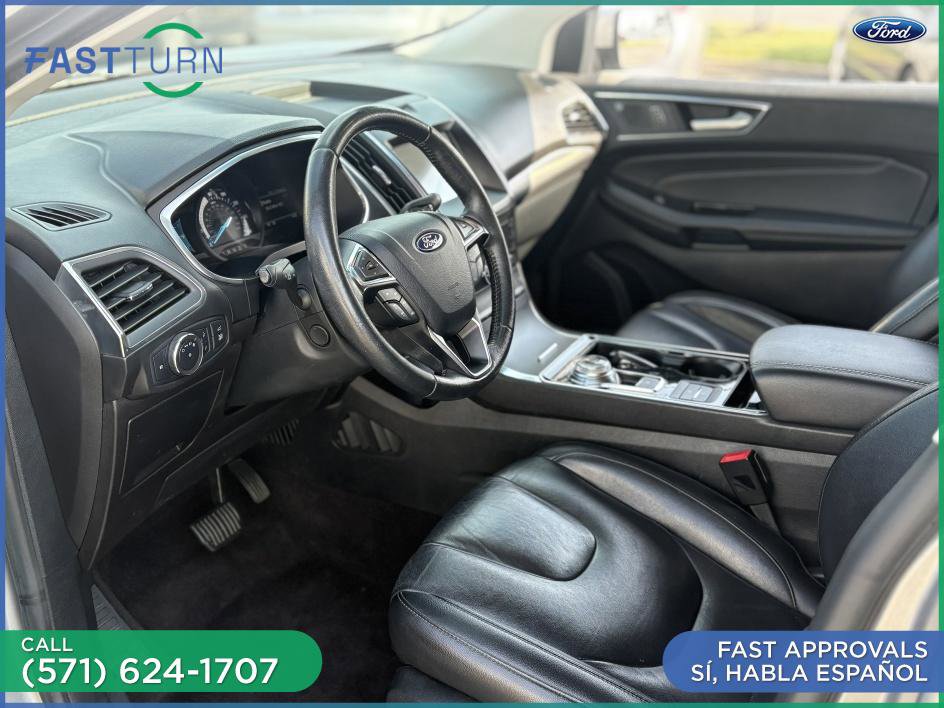 Used 2020 Ford Edge Titanium image 17