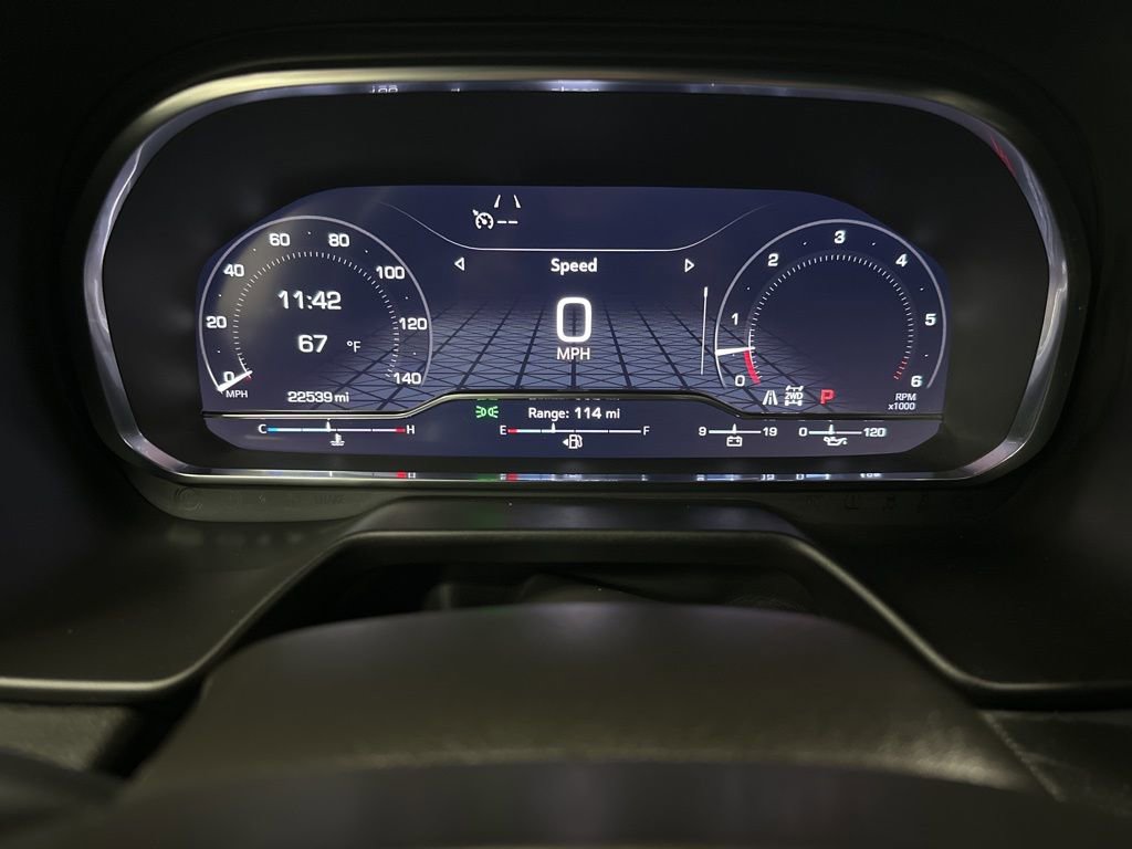 Used 2024 GMC Yukon AT4 w/ Technology Package image 14