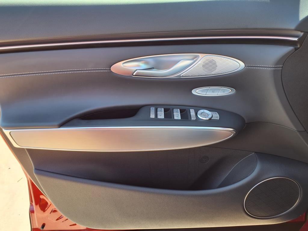 New 2026 Genesis GV70 2.5T Select image 17